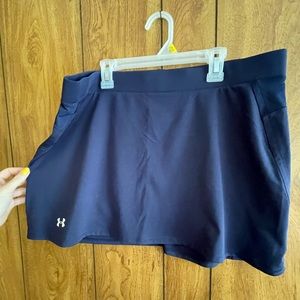 Large Under Armour Heat Gear Skirt